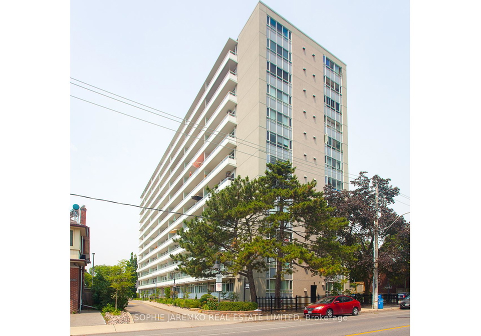 580-christie-street-toronto-ontario-c13429772