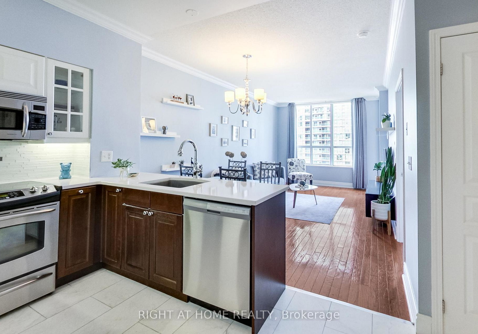 55-harrison-garden-boulevard-north-york-ontario-c13429986
