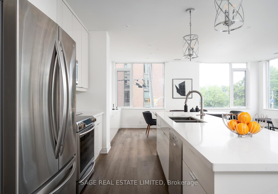 980-yonge-street-toronto-ontario-c13430054