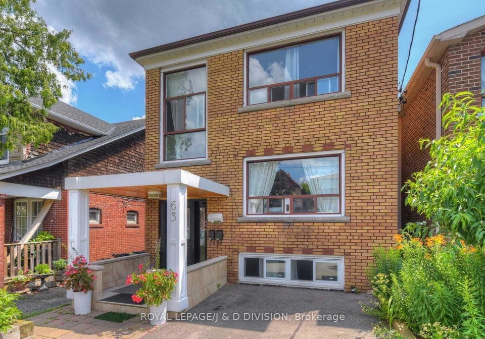 6earlsdale-avenue-toronto-ontario-c13430494