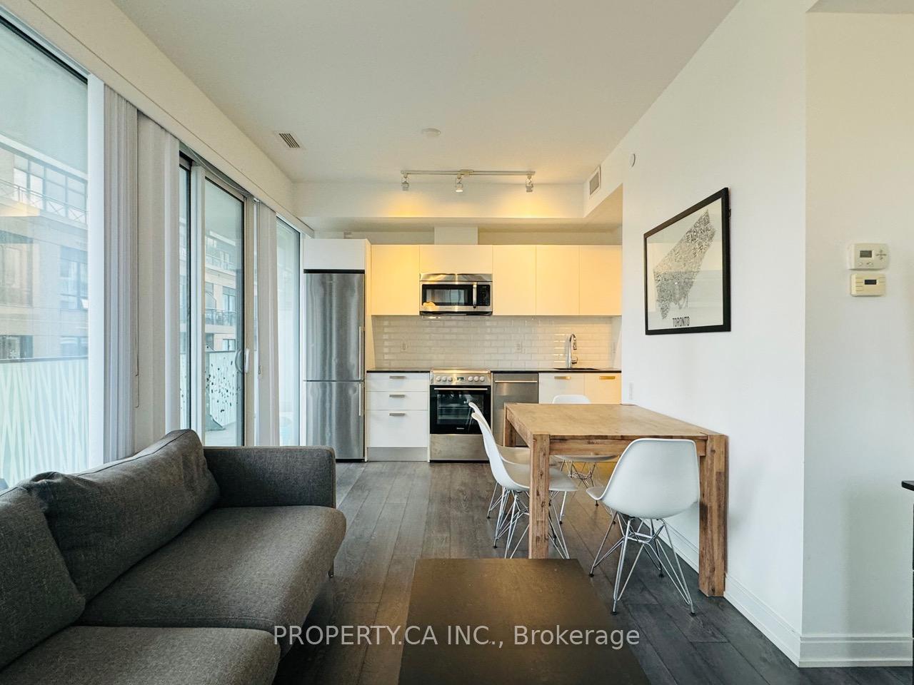 42-charles-street-e-toronto-ontario-c13430590