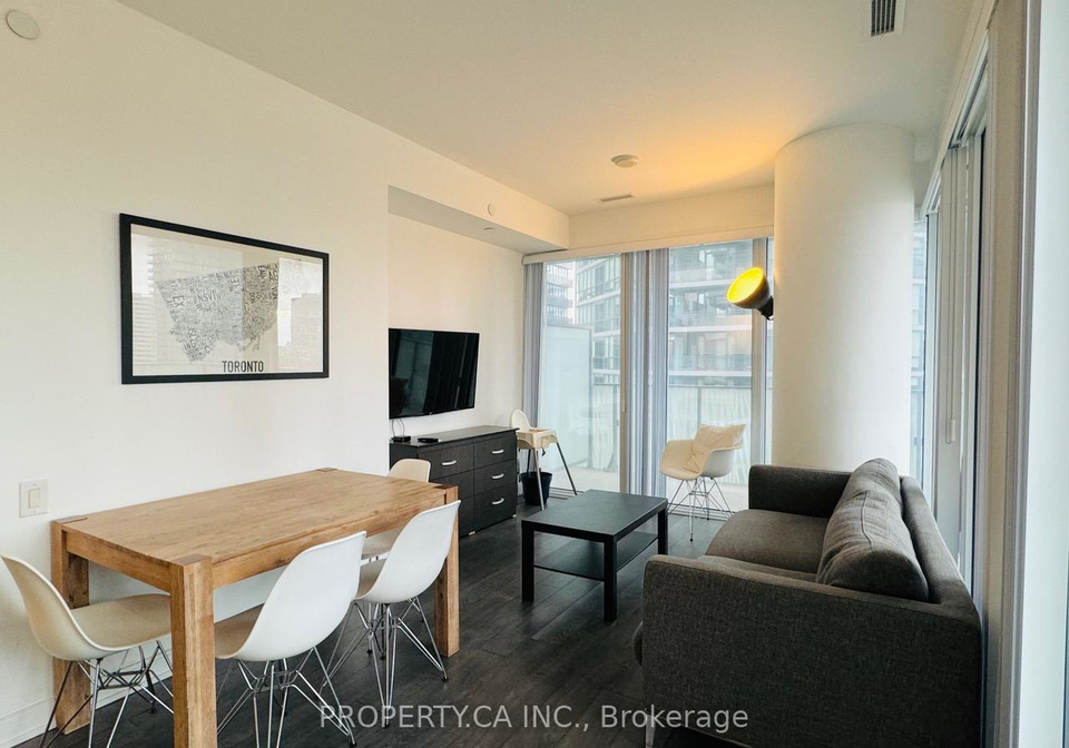 42-charles-street-e-toronto-ontario-c13430590