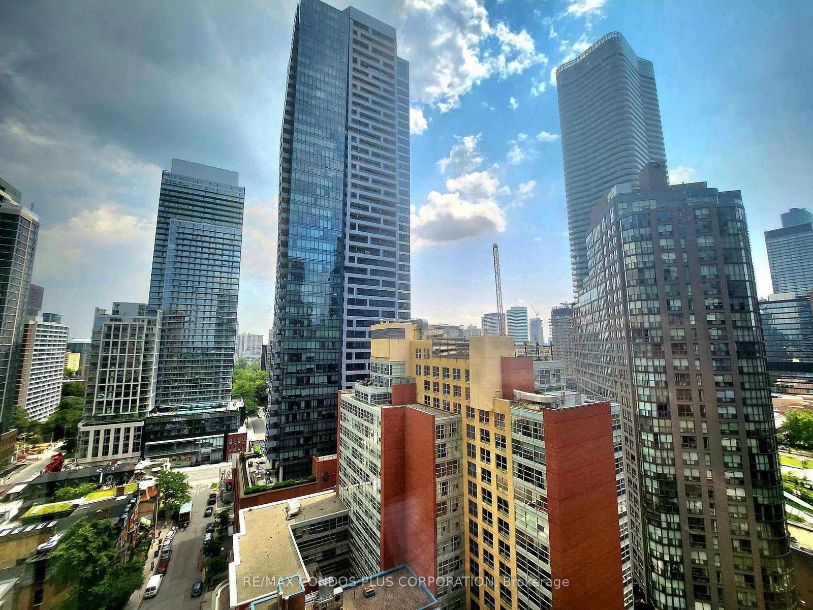 1001-bay-street-toronto-ontario-c13430802