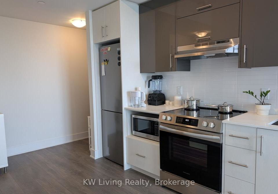 188-fairview-mall-drive-north-york-ontario-c13430976