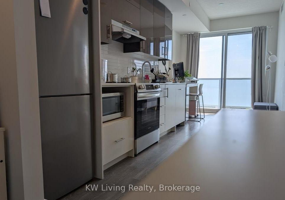 188-fairview-mall-drive-north-york-ontario-c13430976