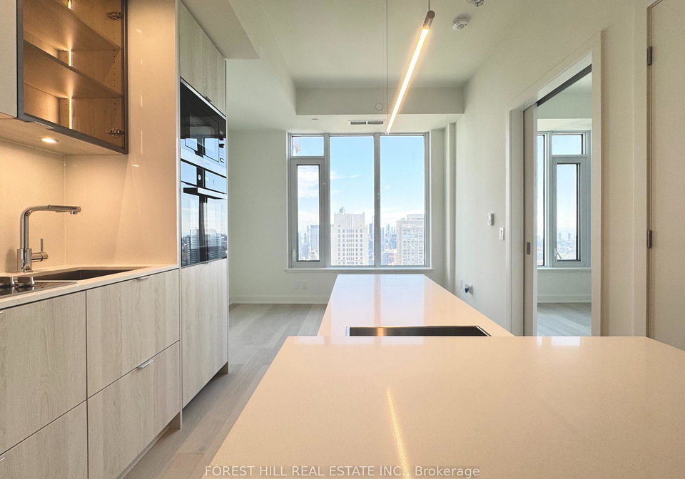 11-yorkville-avenue-toronto-ontario-c13431118