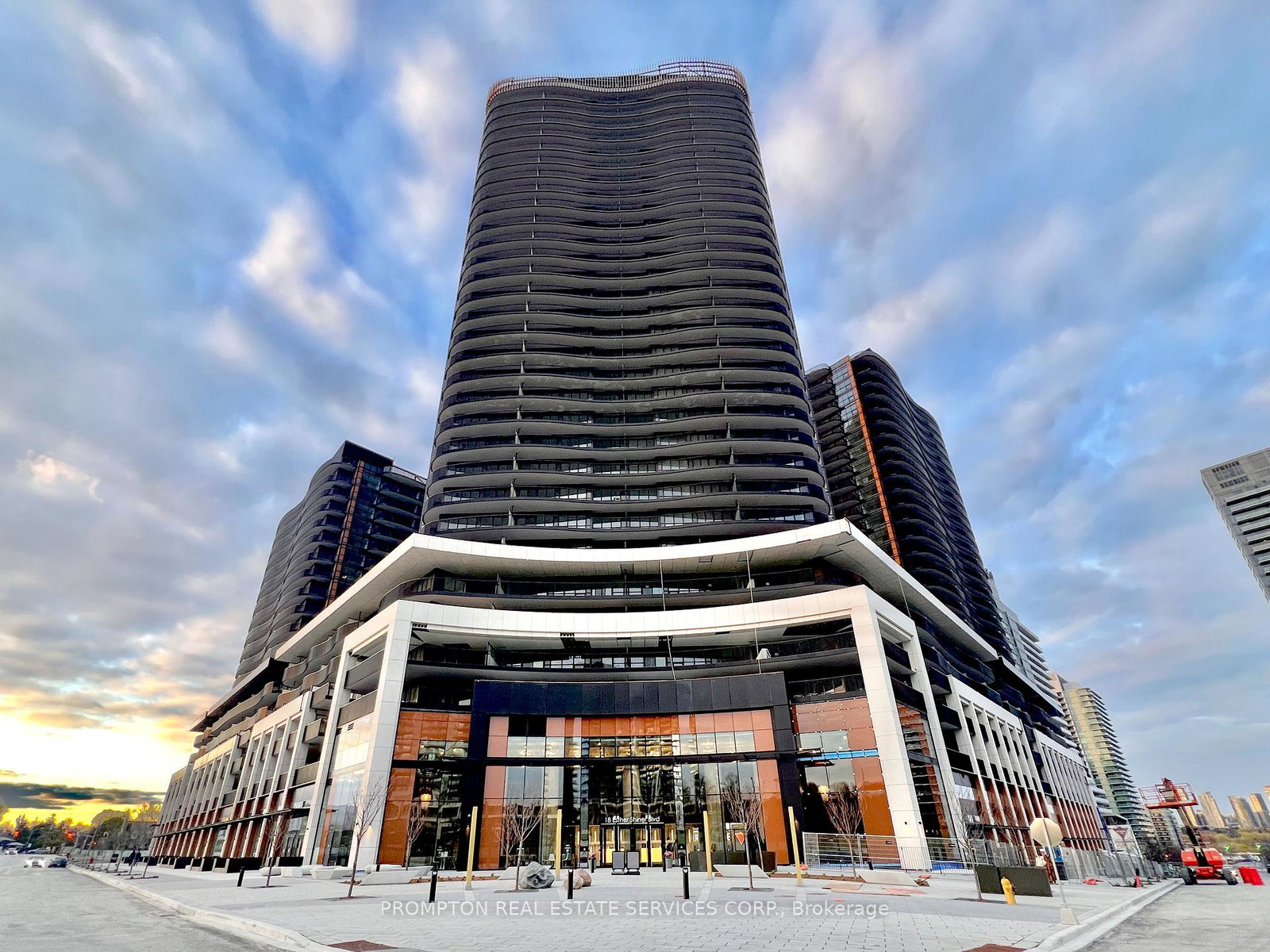18-esther-shiner-boulevard-north-york-ontario-c13431136