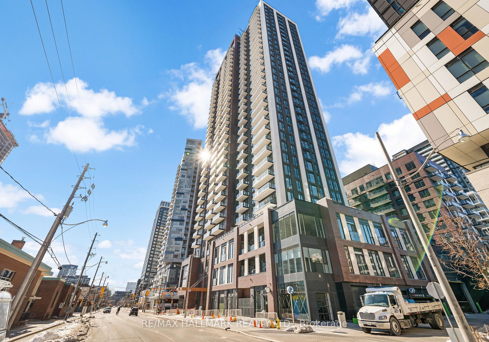 130-river-street-toronto-ontario-c13431222