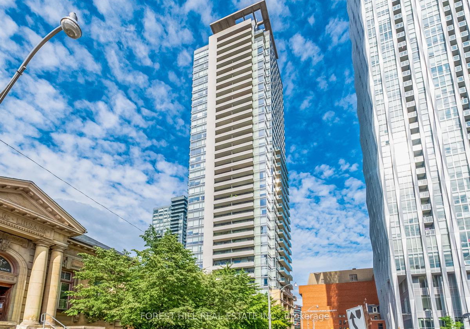 18-yorkville-avenue-toronto-ontario-c13431396