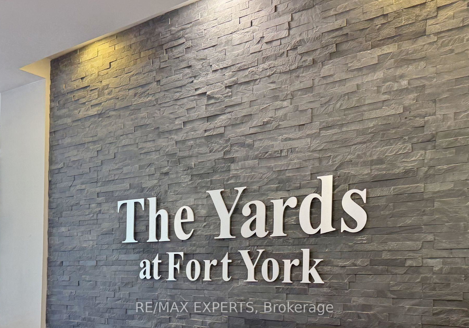 20-bruyeres-mews-toronto-ontario-c13431416