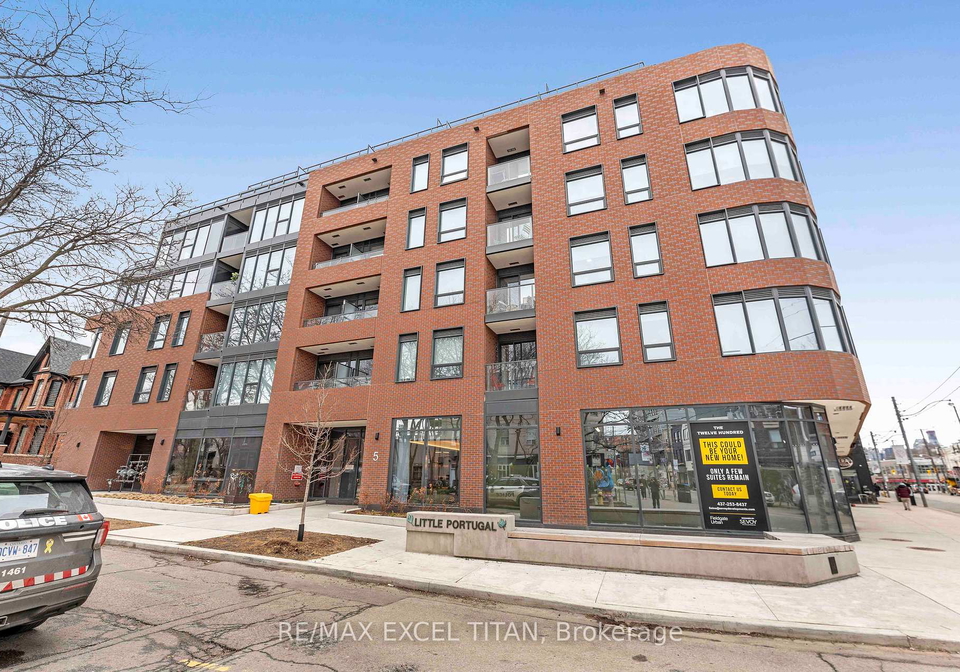 5-lakeview-avenue-toronto-ontario-c13431722