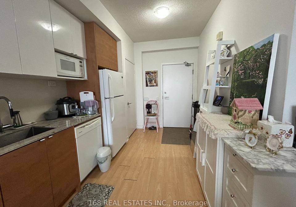 121-mcmahon-drive-north-york-ontario-c13432630
