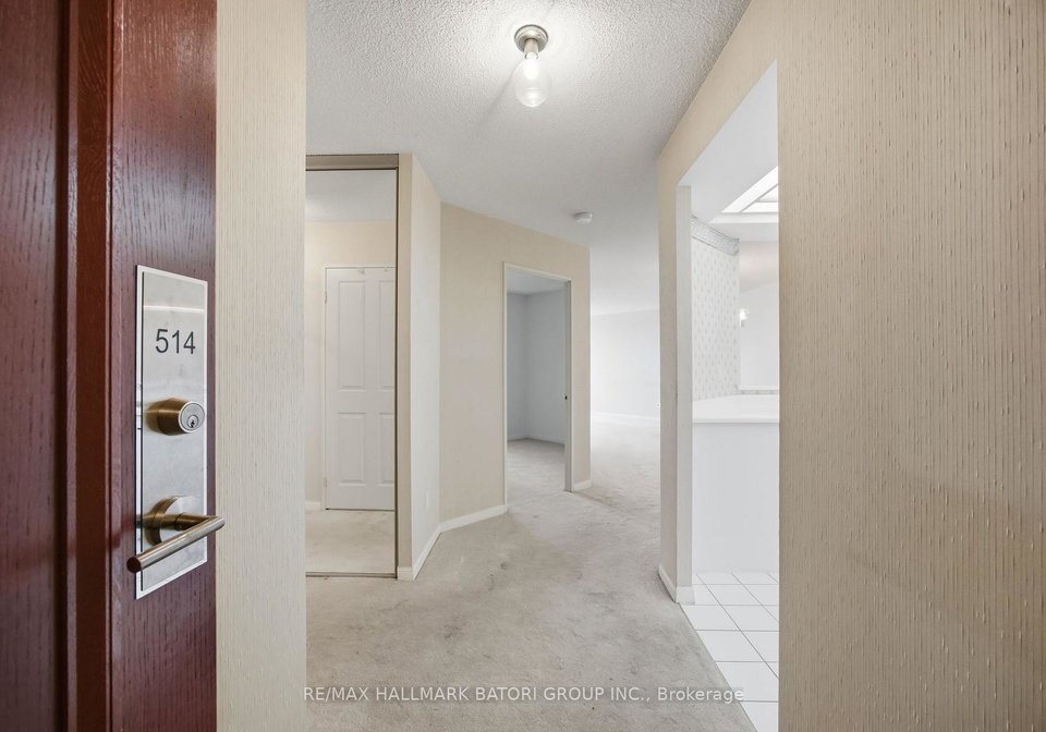 1121-steeles-avenue-w-toronto-ontario-c13432692