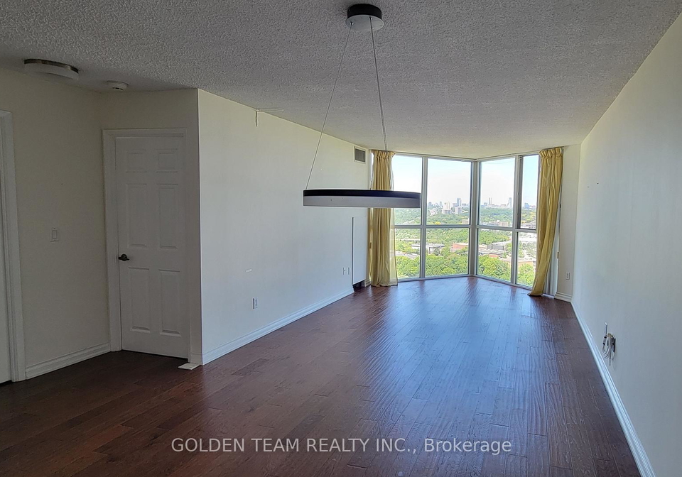 7-concorde-place-north-york-ontario-c13432770