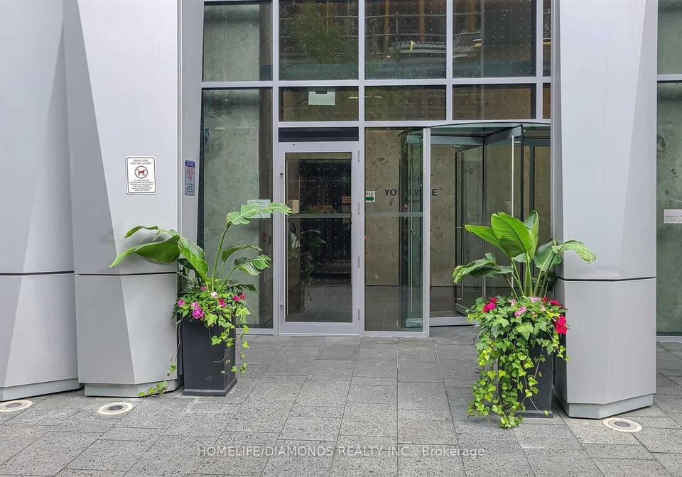 1-yorkville-avenue-toronto-ontario-c13432790