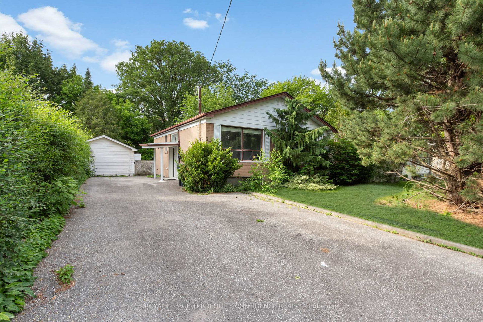 334-moore-park-avenue-toronto-ontario-c13432882