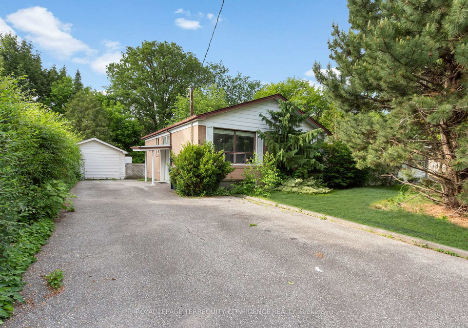 334-moore-park-avenue-toronto-ontario-c13432882
