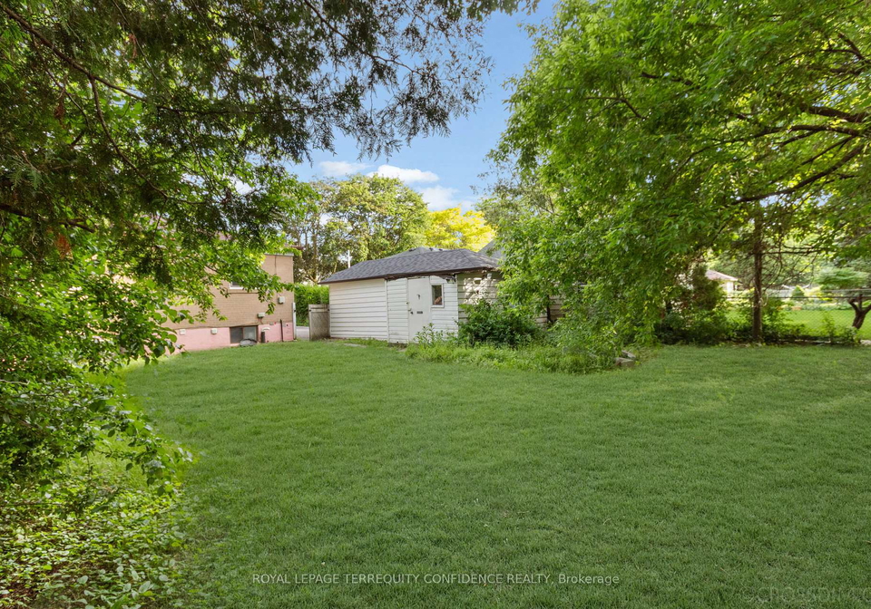 334-moore-park-avenue-toronto-ontario-c13432882