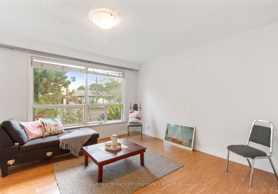 334-moore-park-avenue-toronto-ontario-c13432882