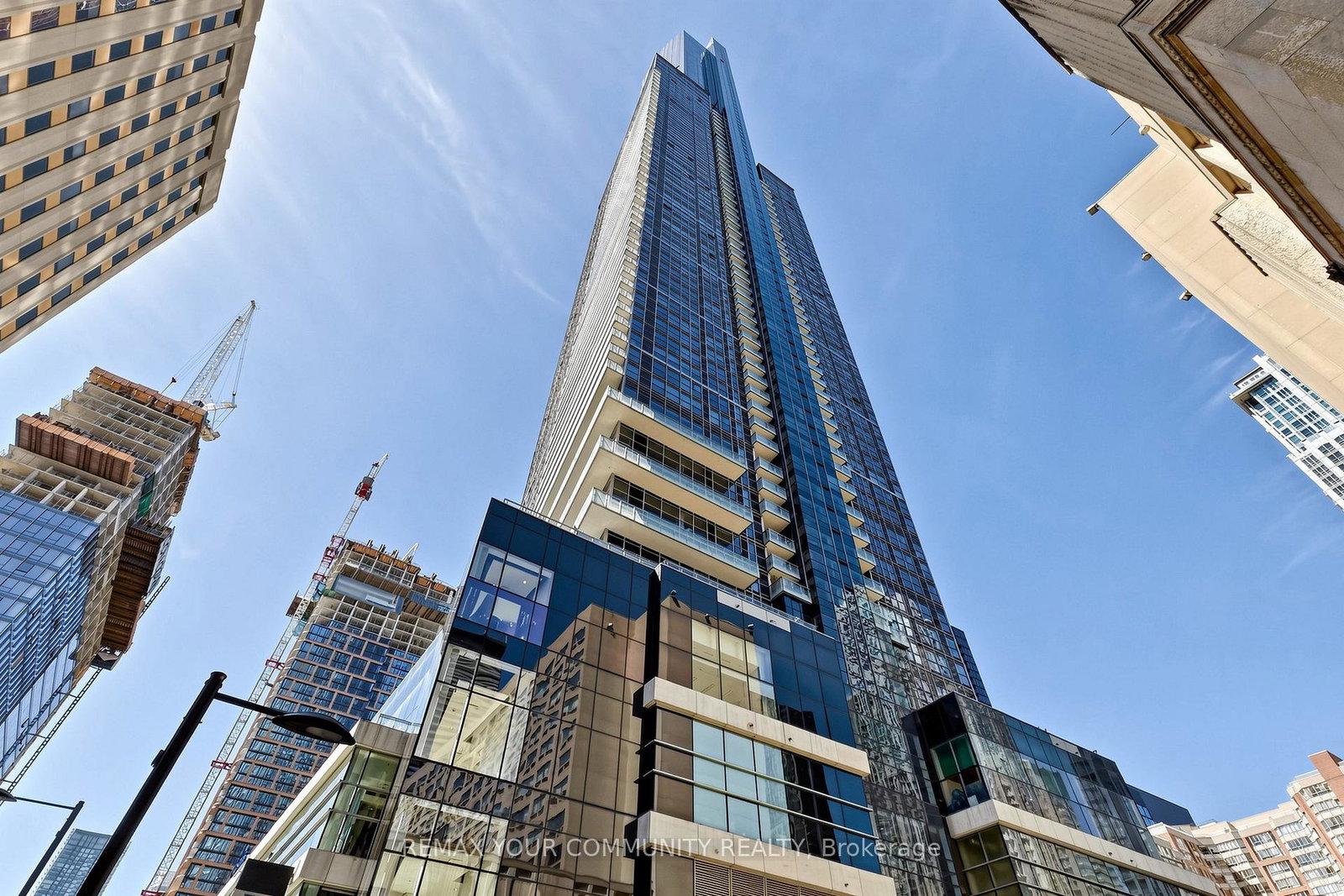 386-yonge-street-e-toronto-ontario-c13432998
