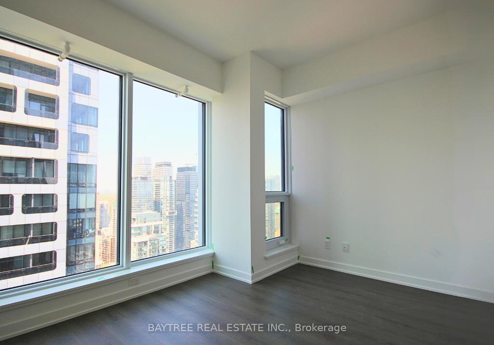 8-wellesley-street-w-toronto-ontario-c13433162
