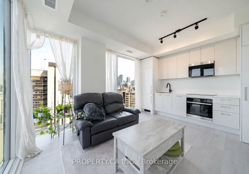280-dundas-street-w-toronto-ontario-c13433584