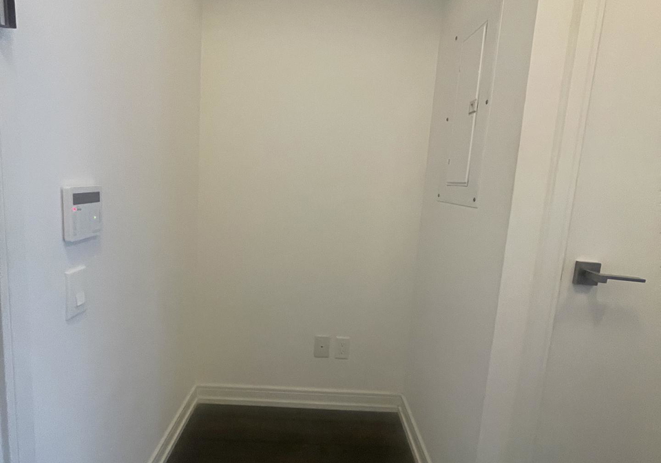 28-wellesley-street-e-toronto-ontario-c13433628