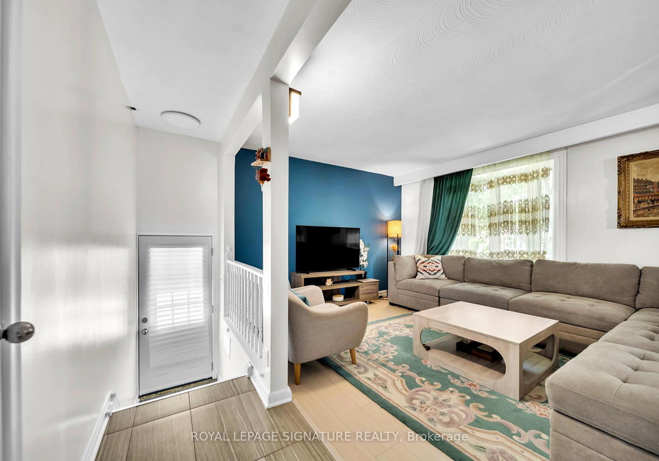313-patricia-avenue-toronto-ontario-c13433668
