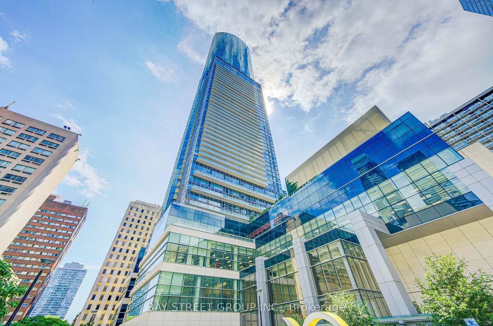 388-yonge-street-toronto-ontario-c13433722