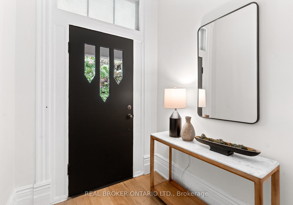 33-lakeview-avenue-toronto-ontario-c13433762