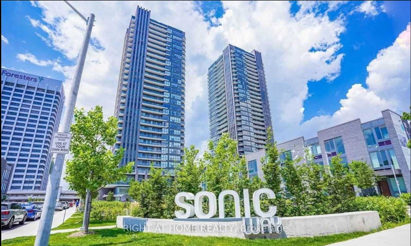 6-sonic-way-ne-east-york-ontario-c13433878