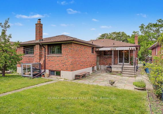17-chalet-road-north-york-ontario-c13434008