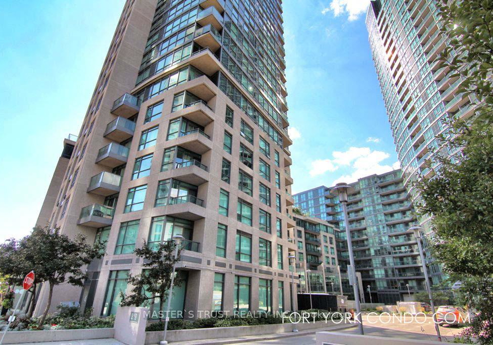219-fort-york-boulevard-toronto-ontario-c13434086