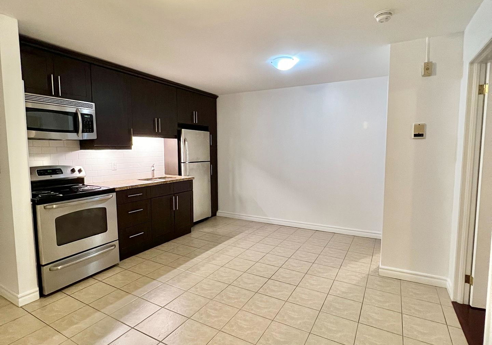 640-davenport-road-toronto-ontario-c13434110