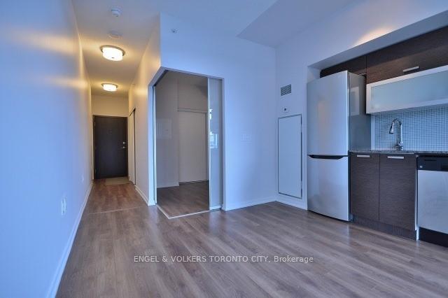 36-lisgar-street-toronto-ontario-c13434142
