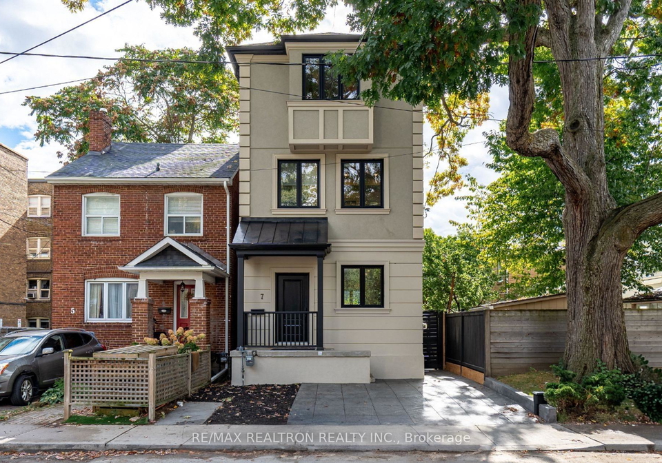 7-louise-avenue-toronto-ontario-c13434218