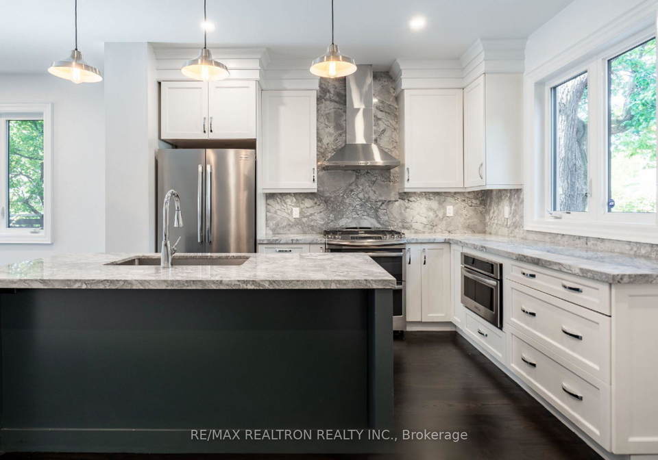 7-louise-avenue-toronto-ontario-c13434218