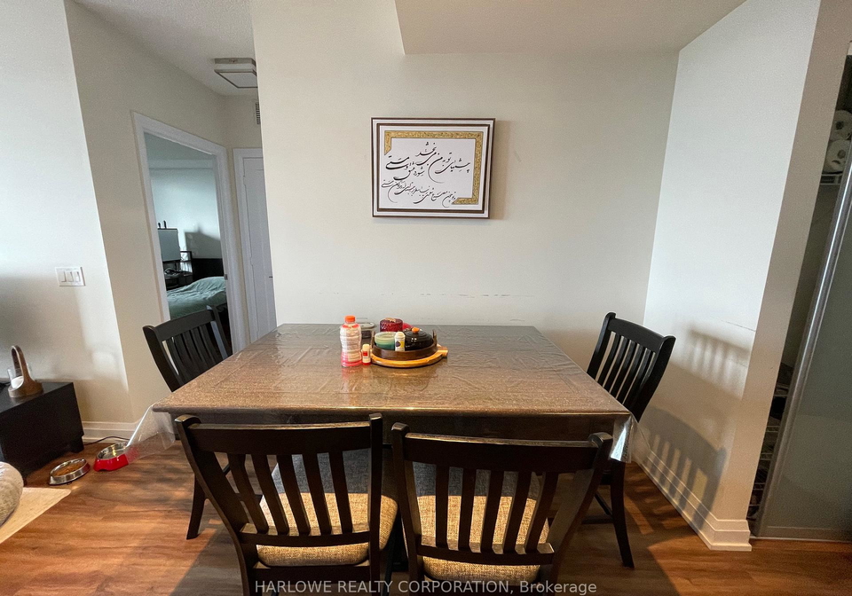 5-sheppard-avenue-e-north-york-ontario-c13434292