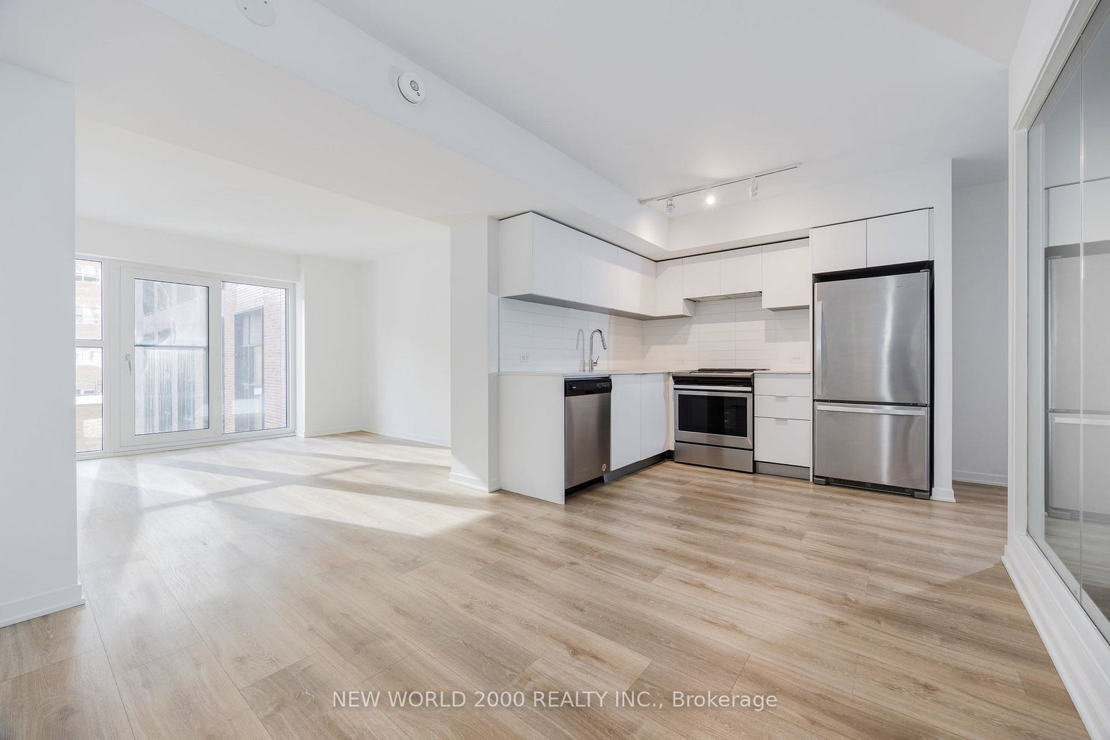 101-roehampton-avenue-toronto-ontario-c13434360