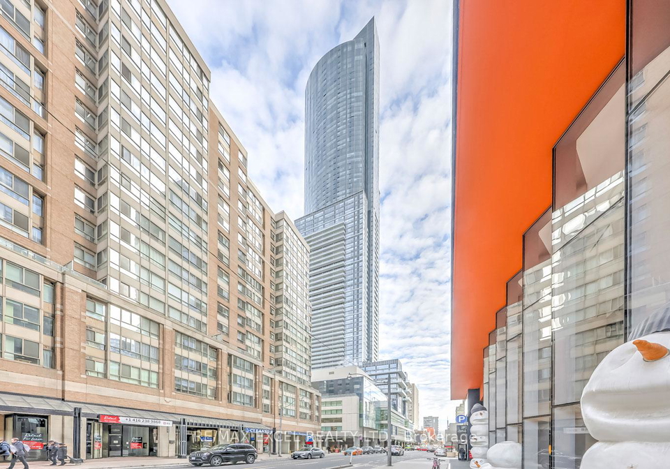 386-yonge-street-toronto-ontario-c13434546