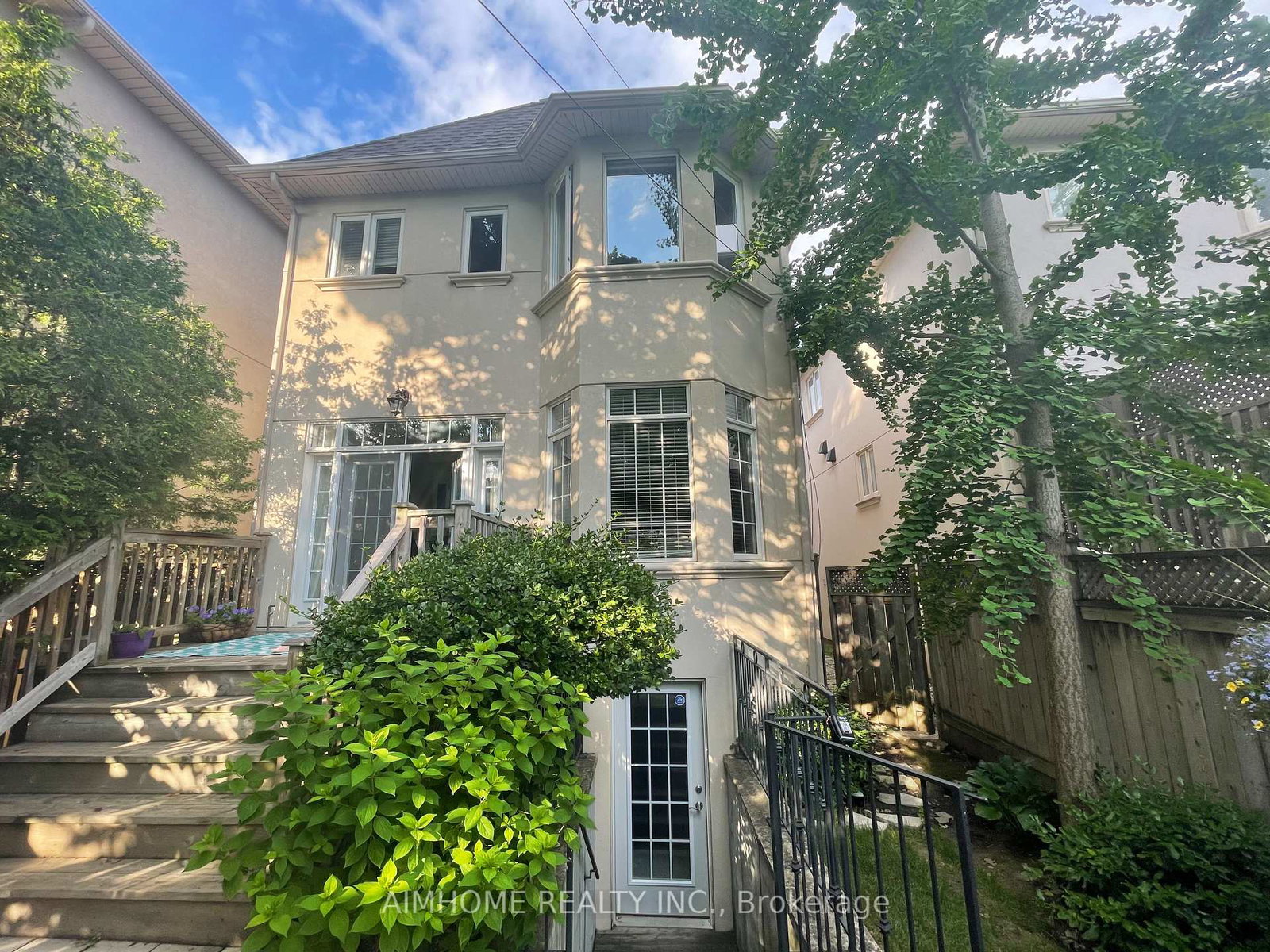10-hoyle-avenue-toronto-ontario-c13434904