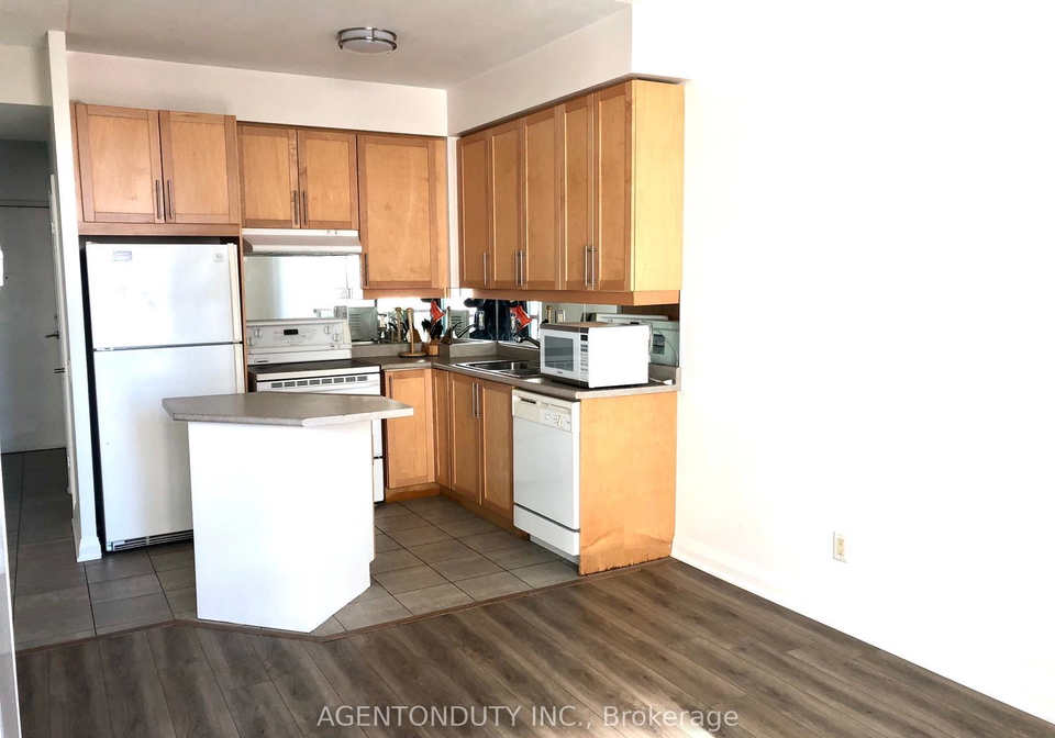 1121-bay-street-toronto-ontario-c13435100