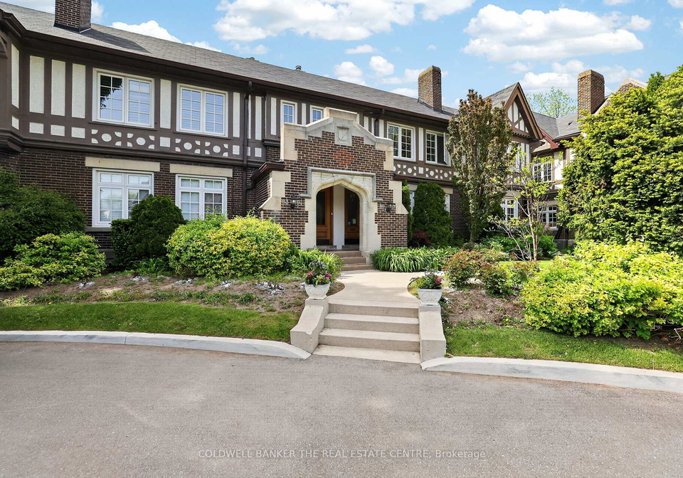 93douglas-crescent-east-york-ontario-c13435208