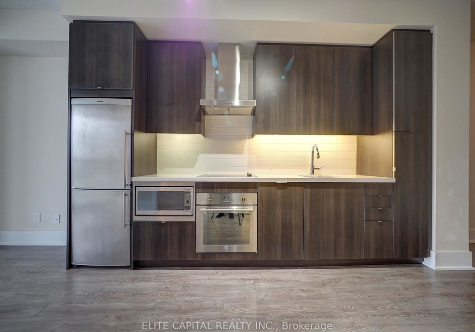 300-front-street-w-toronto-ontario-c13435240