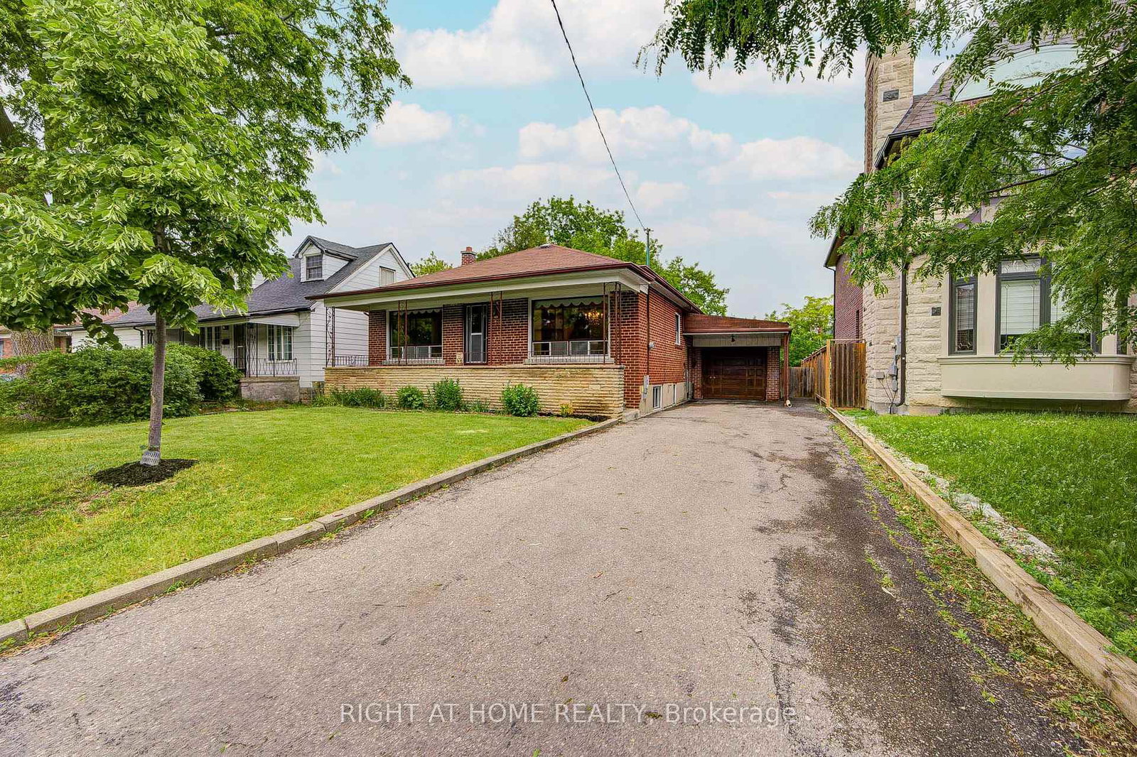 124-patricia-avenue-toronto-ontario-c13435342