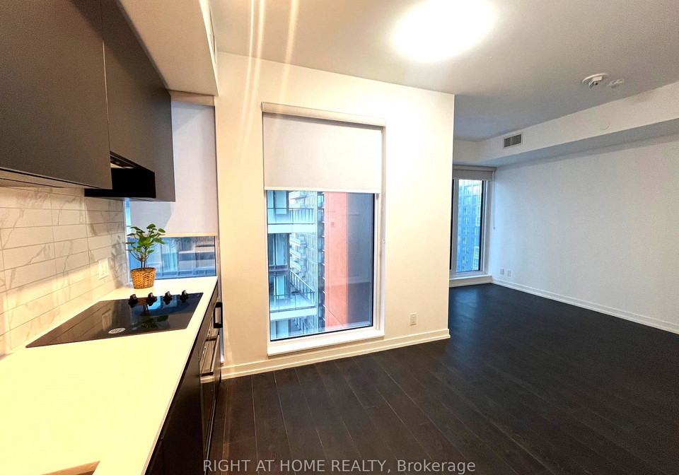 55-mercer-street-toronto-ontario-c13435420