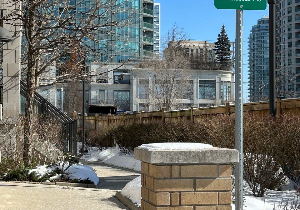 11-eldora-avenue-toronto-ontario-c13435472