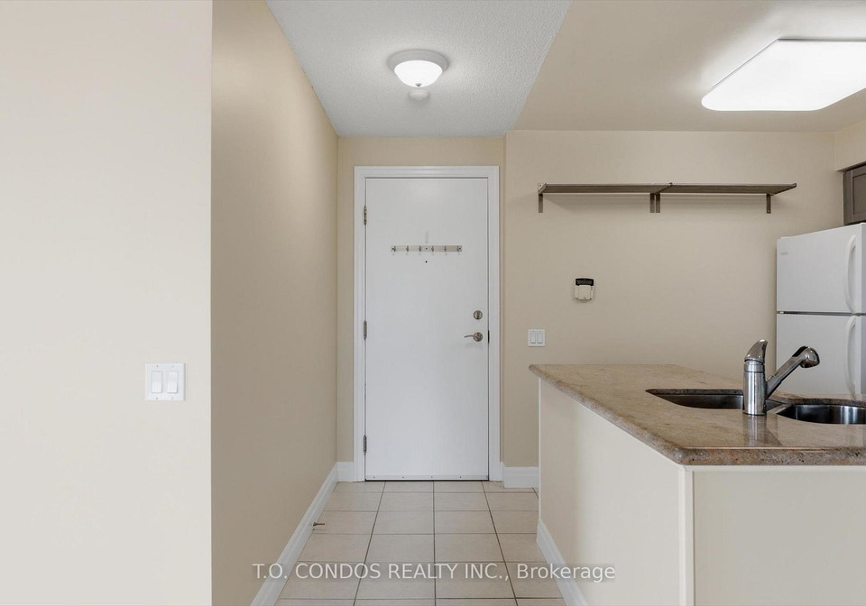 21-hillcrest-avenue-north-york-ontario-c13435530