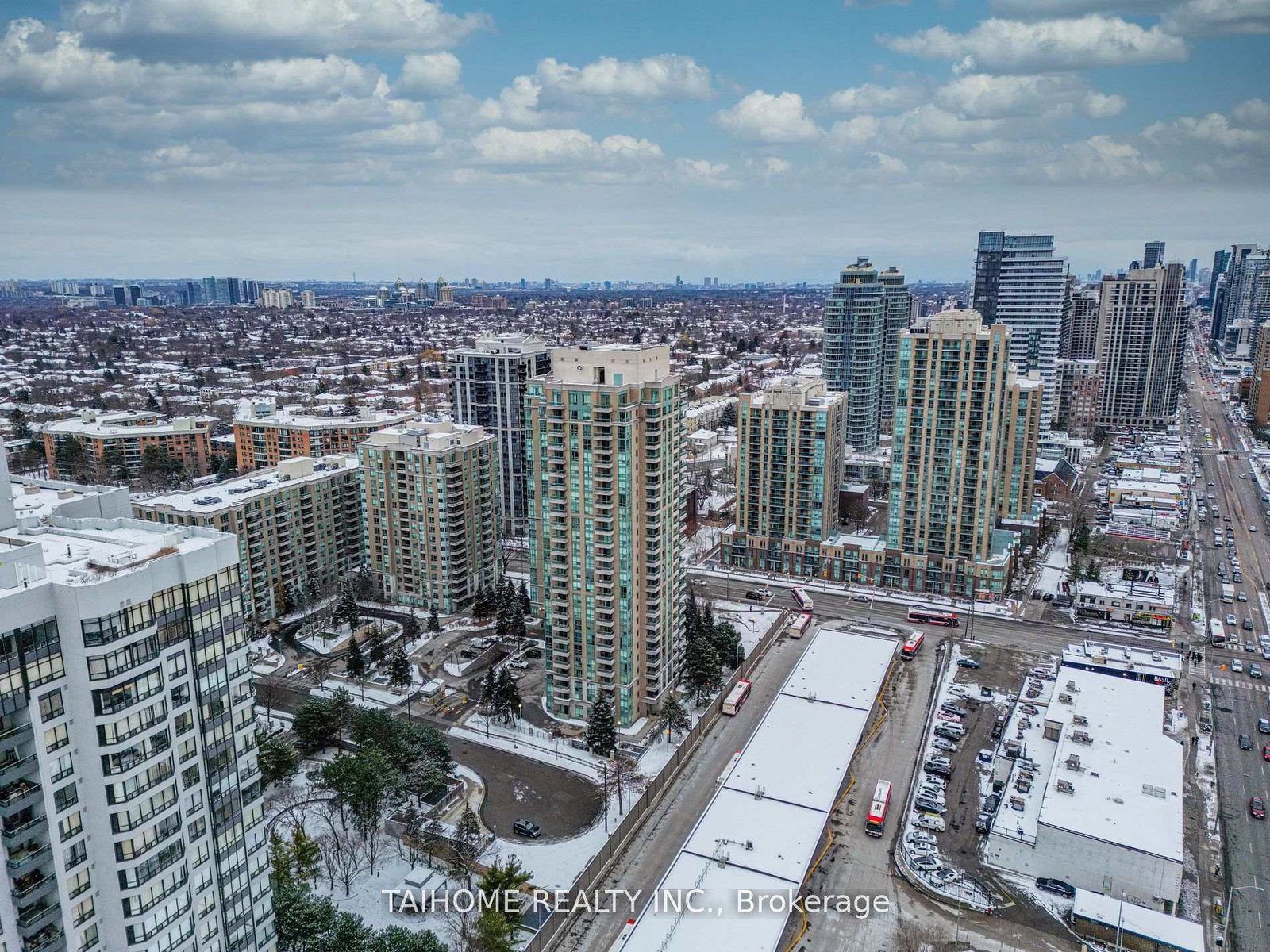 1-pemberton-avenue-north-york-ontario-c13435606