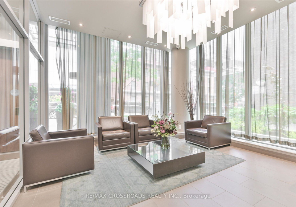 126-simcoe-street-toronto-ontario-c13435622